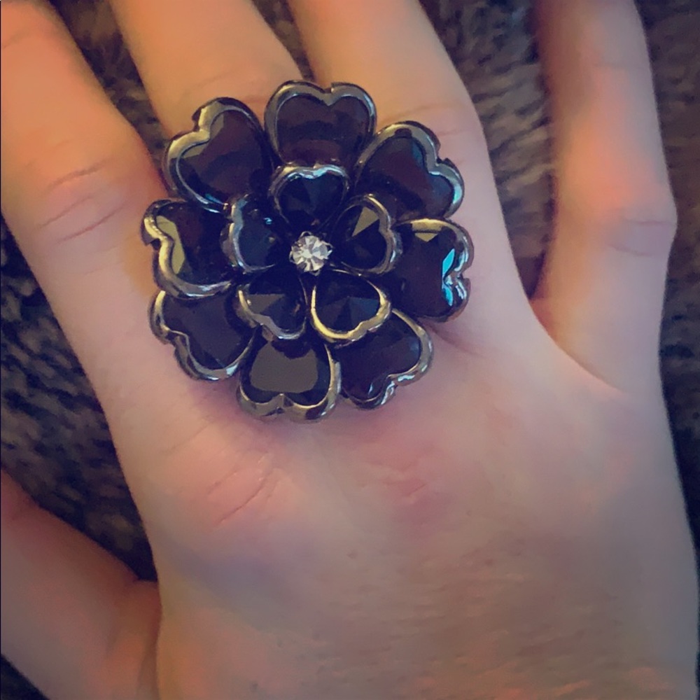 Flower spread ring